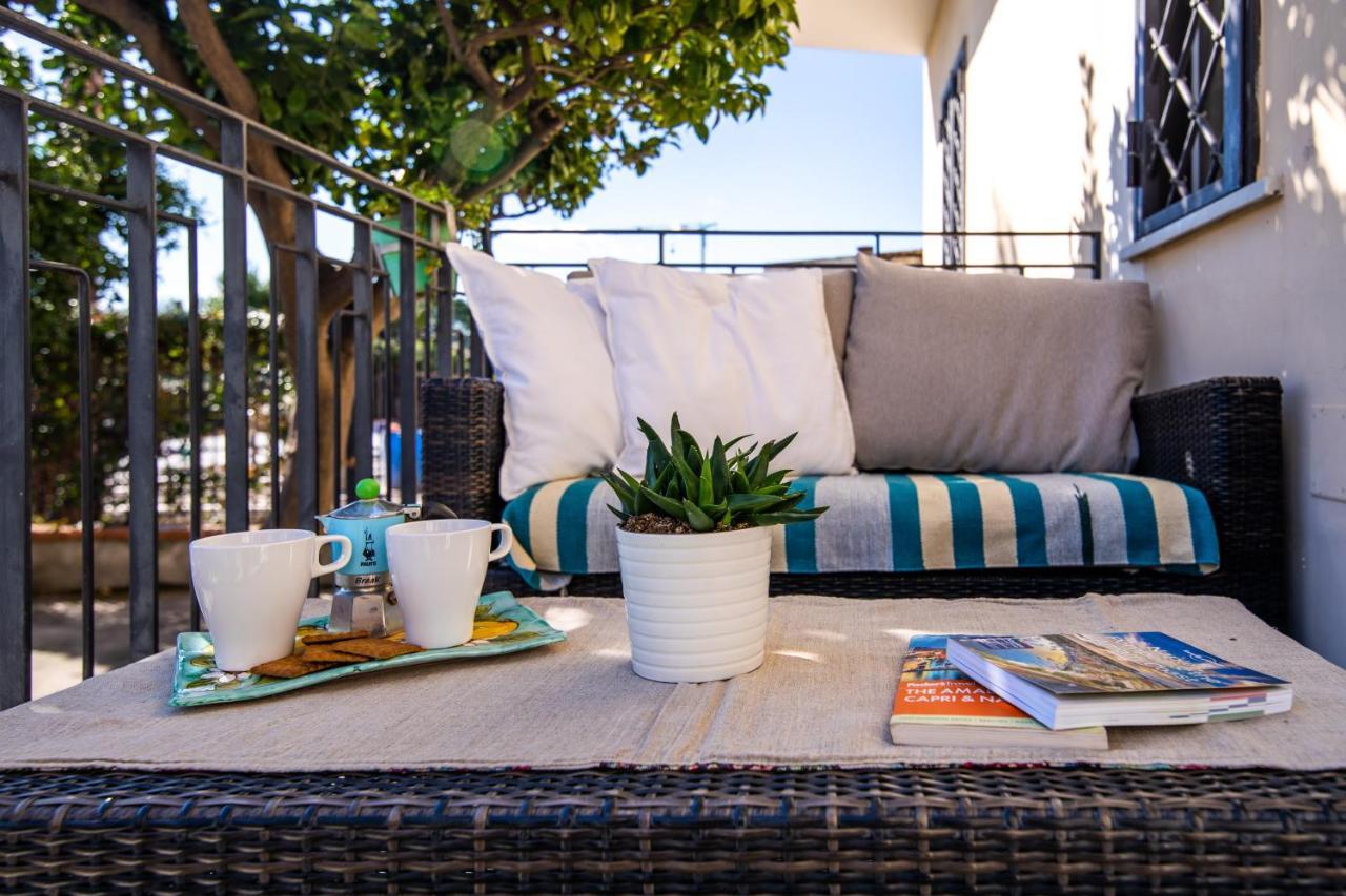 Familiaris Pompei Holiday Home Luaran gambar