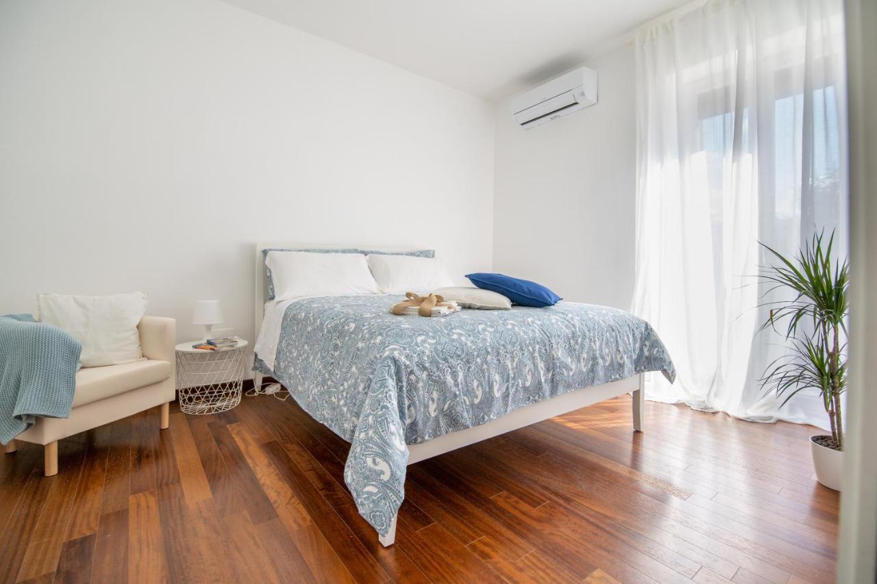 Familiaris Pompei Holiday Home Luaran gambar